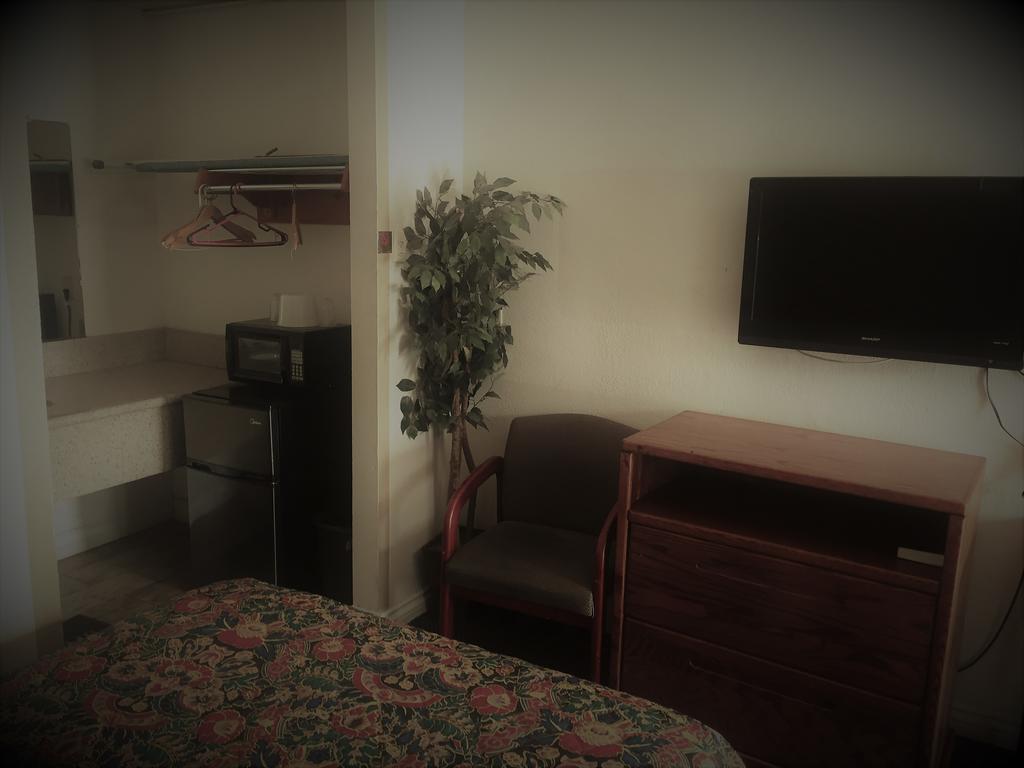 Budget Inn Riverside Exterior foto